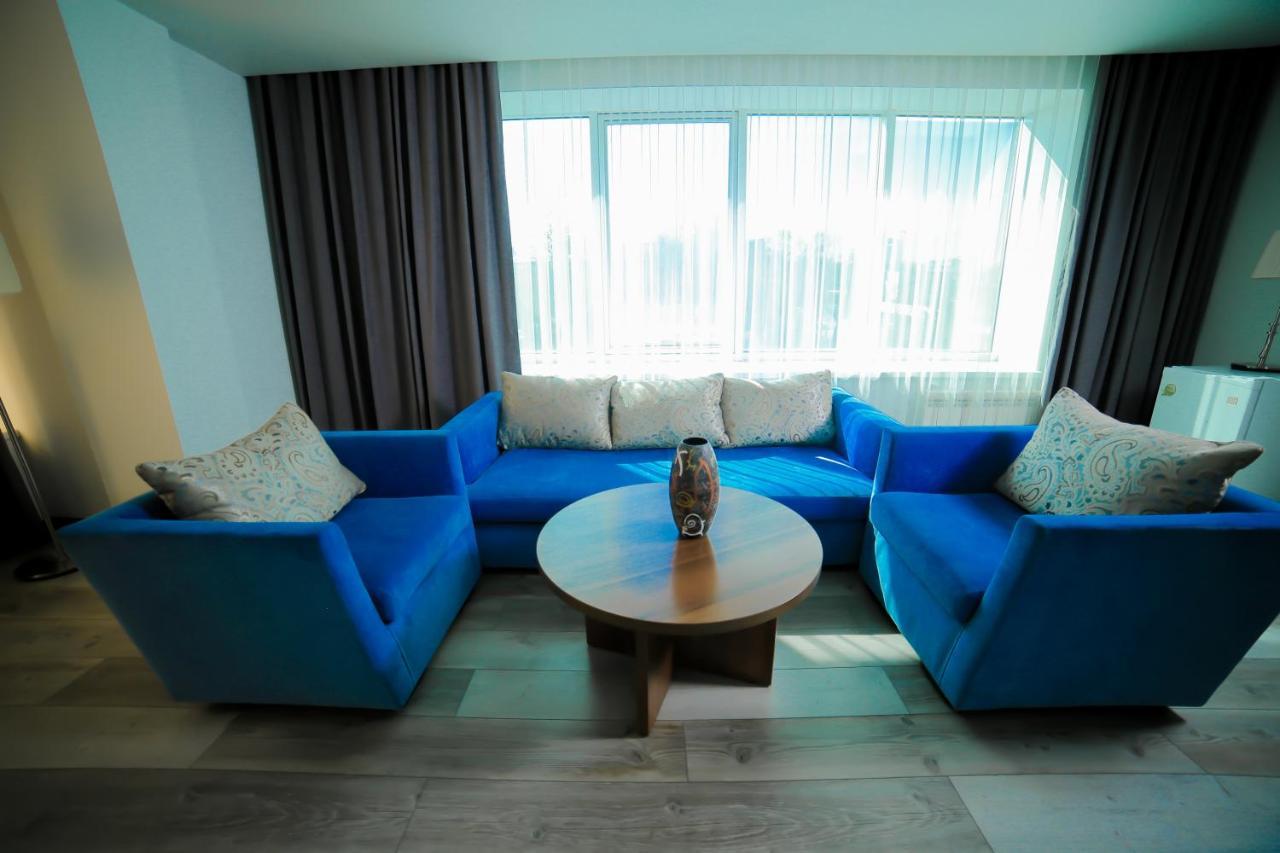 Astra Hotel Almaty Eksteriør bilde