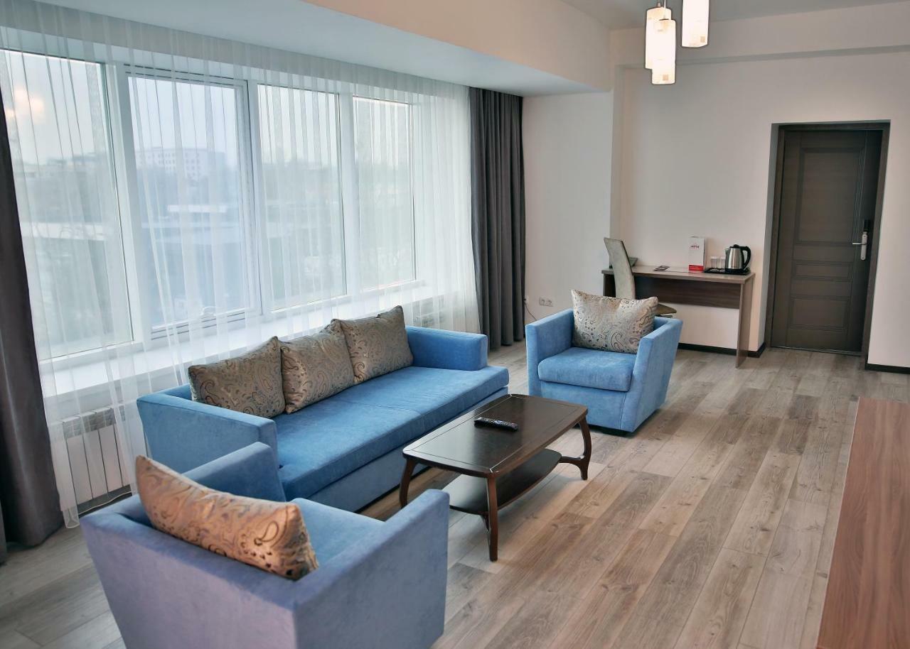 Astra Hotel Almaty Eksteriør bilde